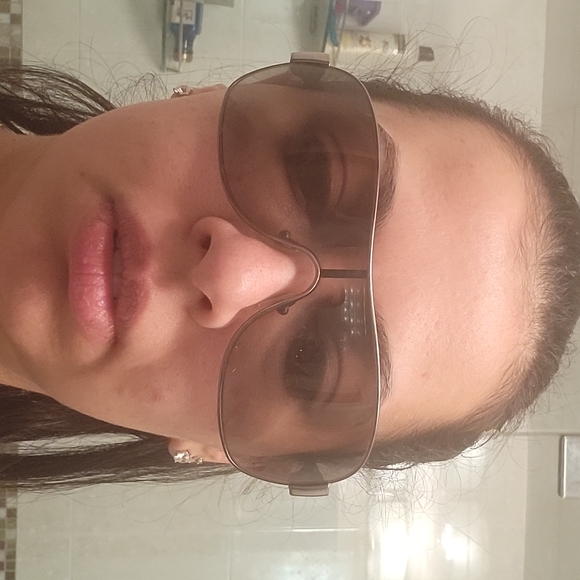 Versace Sunglasses - Picture 8 of 8